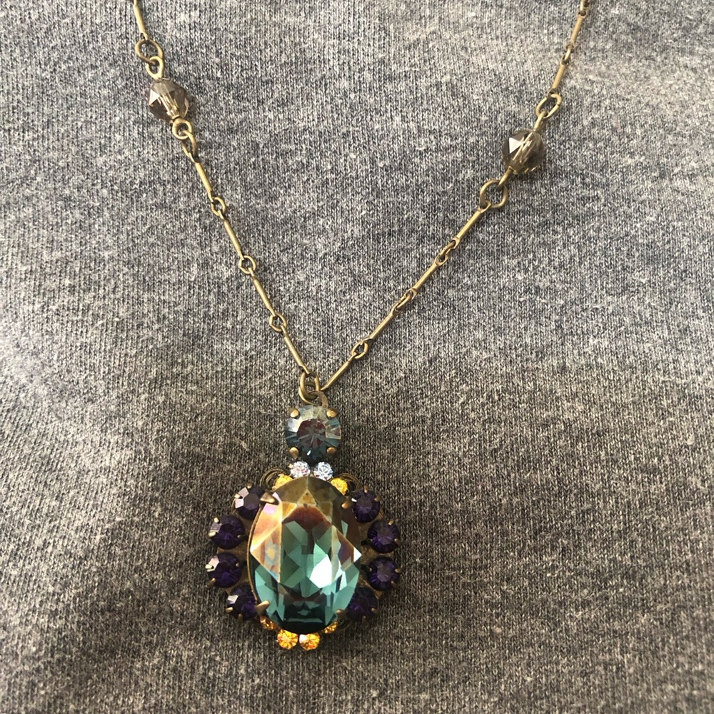 Gorgeous pendant Sorrelli necklace